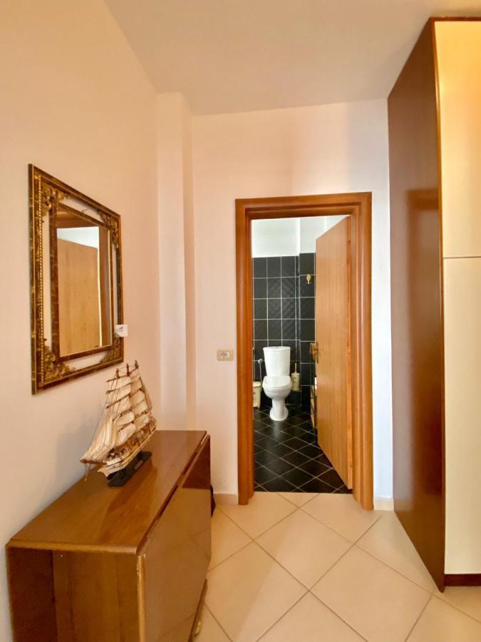 Caramel Sun Apartment Sarandë エクステリア 写真