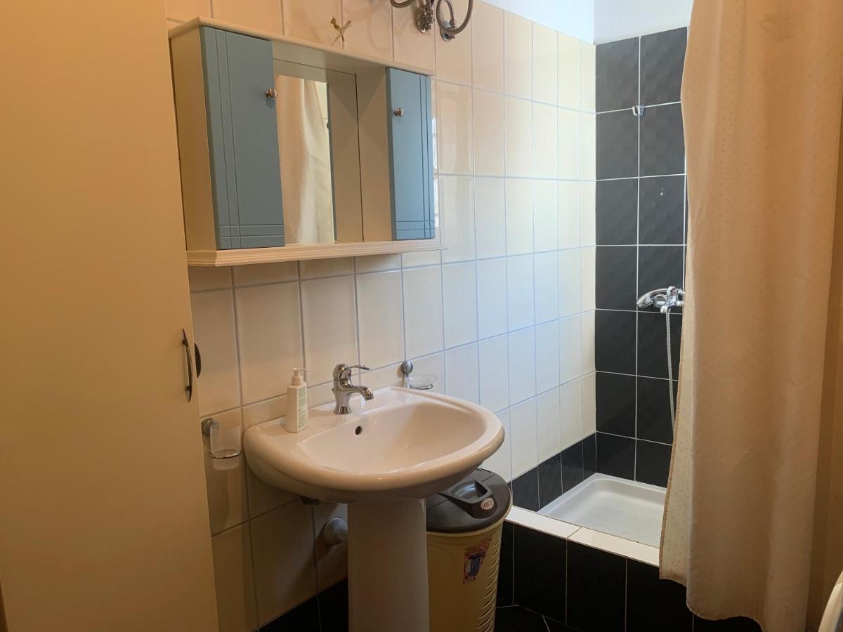 Caramel Sun Apartment Sarandë エクステリア 写真