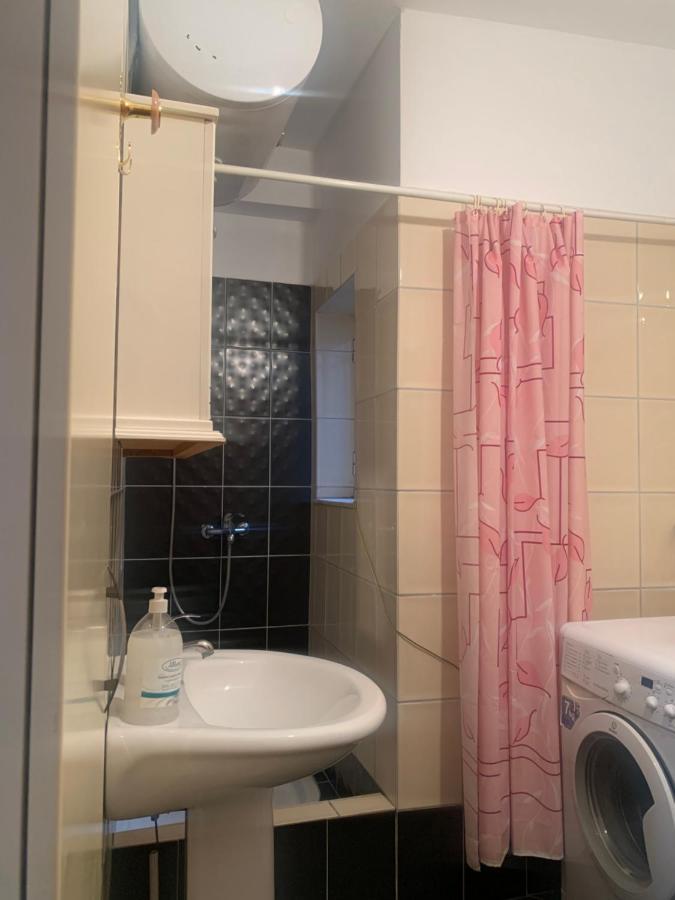 Caramel Sun Apartment Sarandë エクステリア 写真